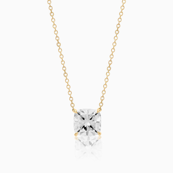 Carré de Luxe Collection D-E VS+ Princess Diamond Prong Necklace