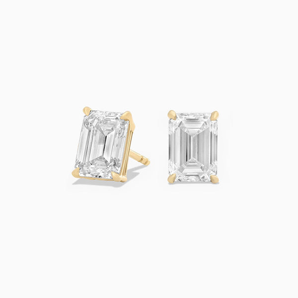Carré de Luxe Collection D-E VS+ Emerald Diamond Prong Earrings